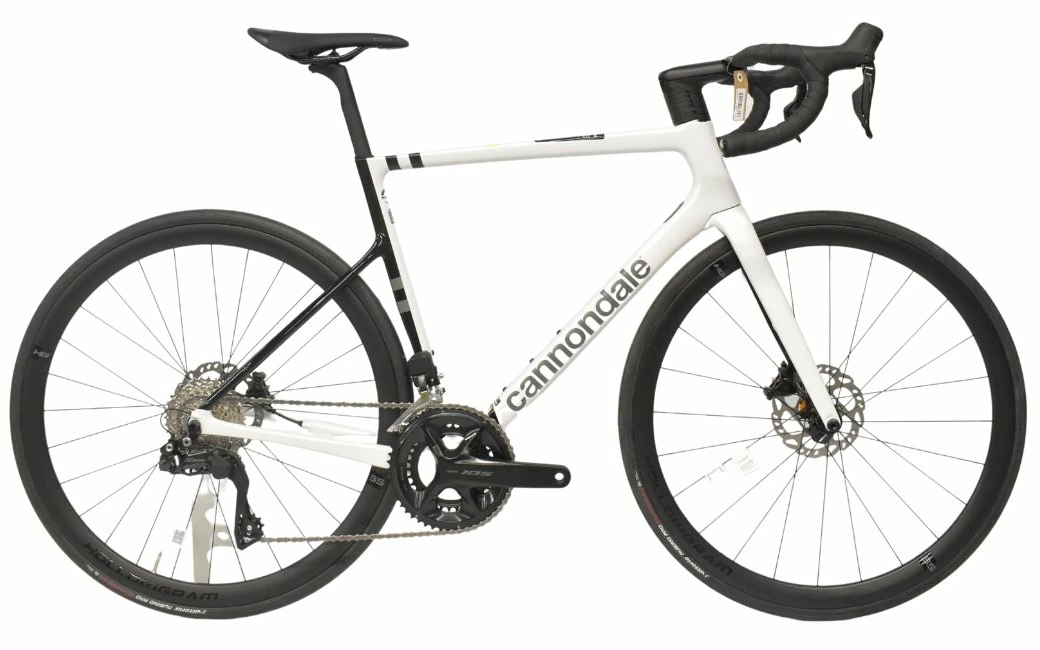 Vélo Route CANNONDALE SuperSix EVO Carbon Disc 105 Di2 Blanc/Noir - 2023 3 Vélo Route CANNONDALE SuperSix EVO Carbon Disc 105 Di2 Blanc/Noir - 2023