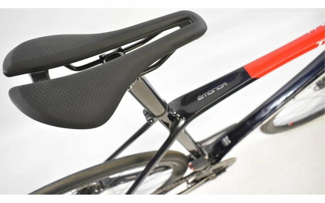 Vélo Route TREK Emonda SLR 7 ETap Bleu/Rouge - 2022 6 Vélo Route TREK Emonda SLR 7 ETap Bleu/Rouge - 2022 – Image 4